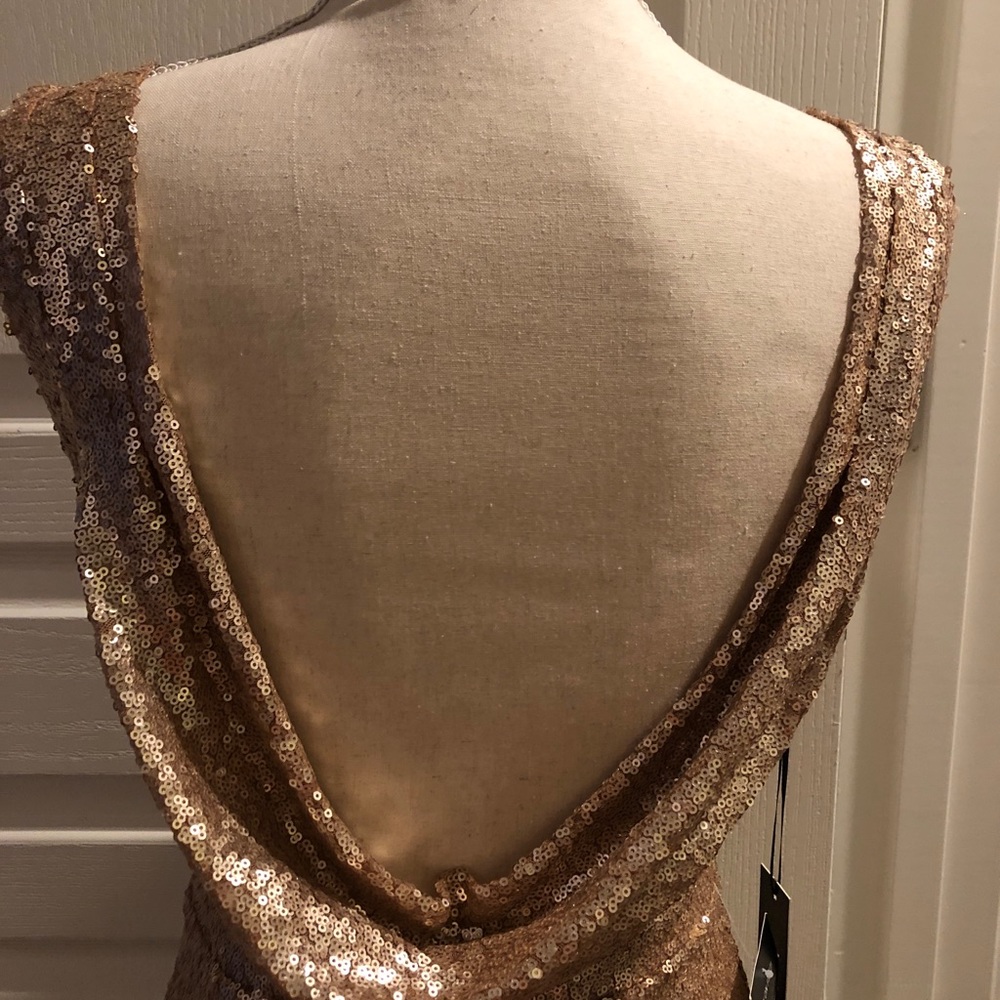 Dress - Picture 3 of 3